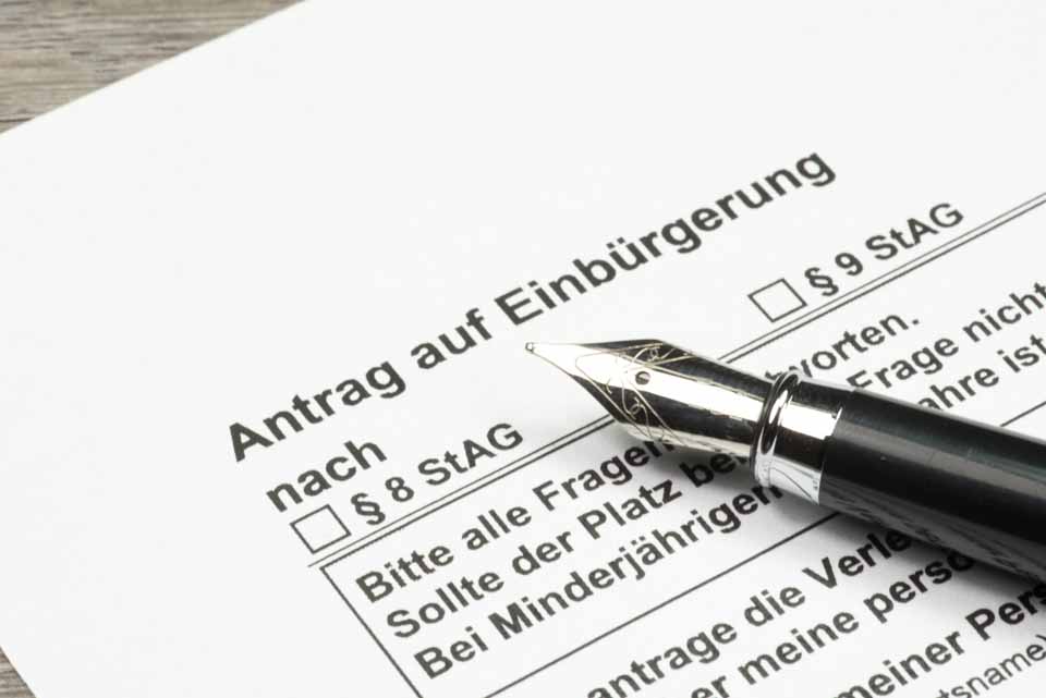 Cover eines Antrages auf Einbürgerung nach § 8 StAG