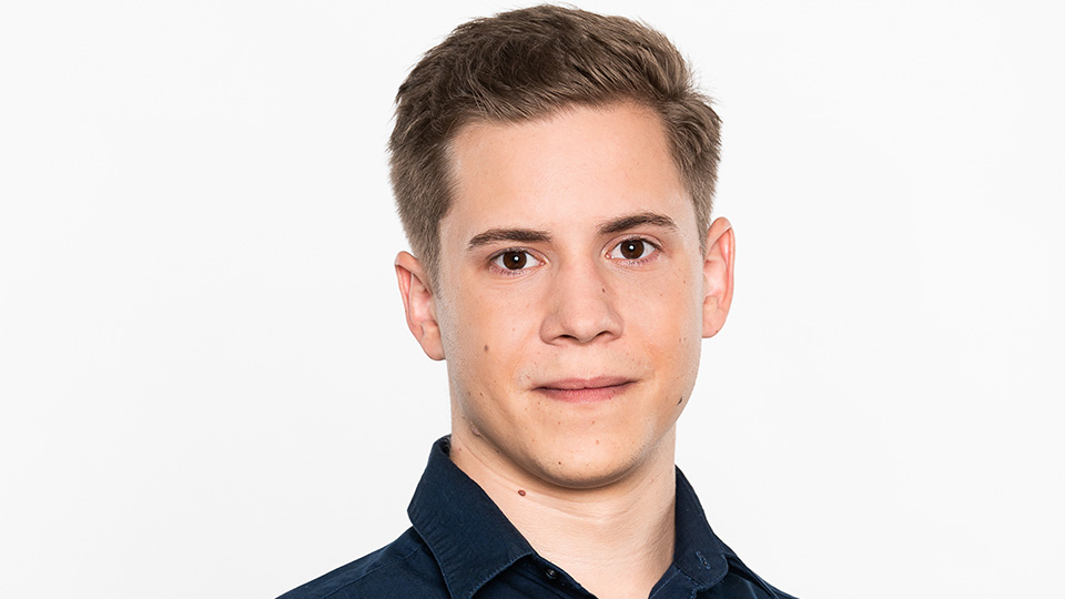 Porträtfoto eines Mannes. (Quelle: BAMF) Porträtfoto eines Mannes.
